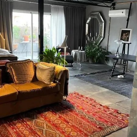 Apartment Sol Radiante Attic Studio, Designer-style Studio With Top-tier Amenities