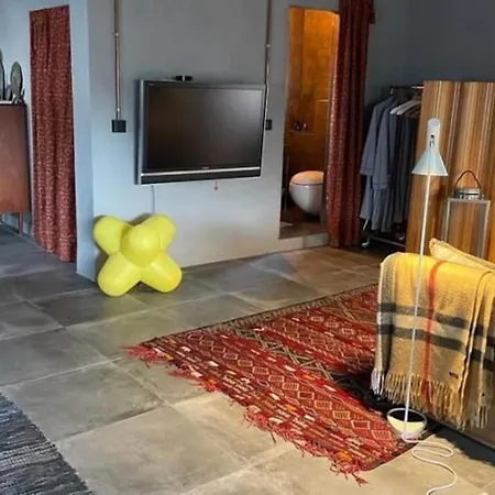 Sol Radiante Attic Studio, Designer-style Studio With Top-tier Amenities * Torremolinos